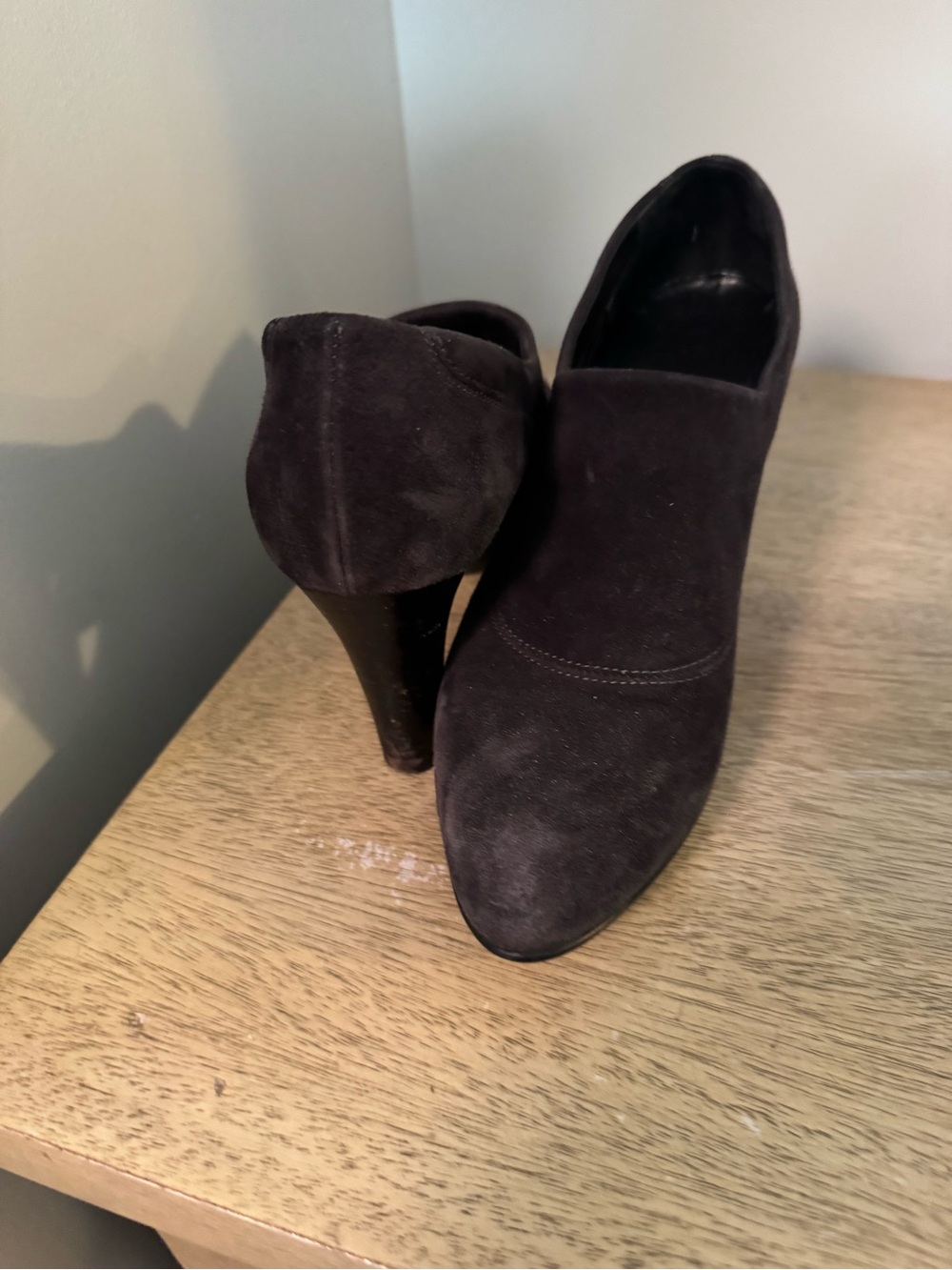 Aquatalia Black Suede Pointed Toe High Heel Booties